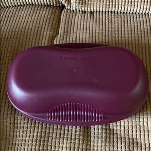 Brand new Tupperware microwave breakfast maker.